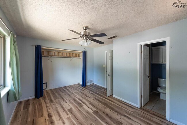 Building Photo - 4661 Briarwood Dr