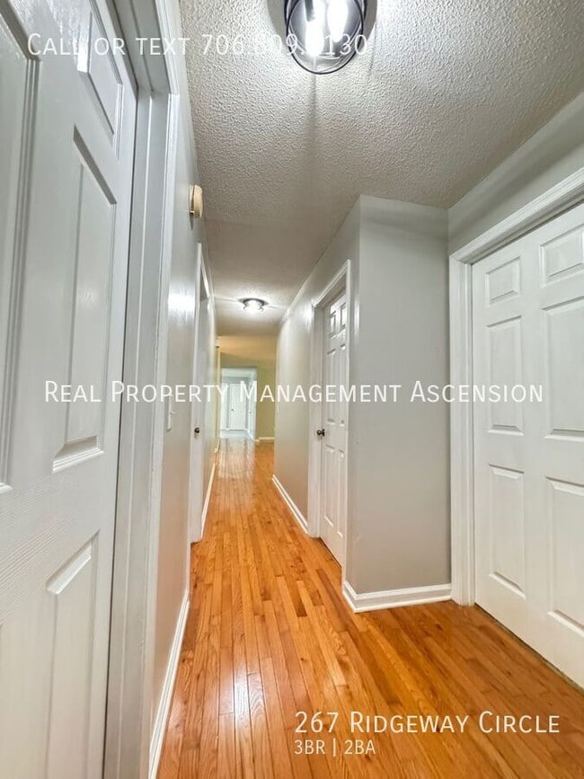 Building Photo - 267 Ridgeway Cir