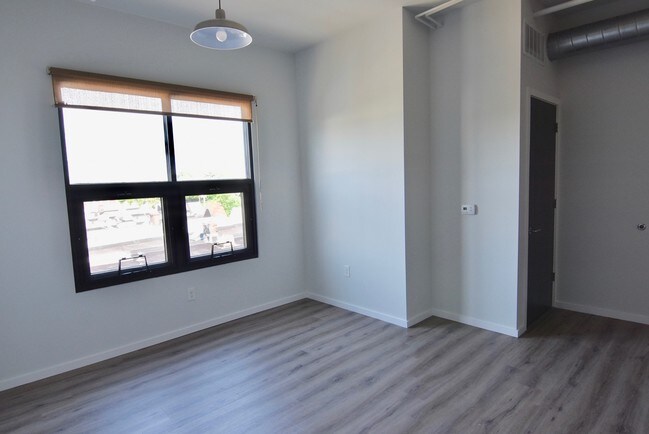 Building Photo - 4800 Brown St