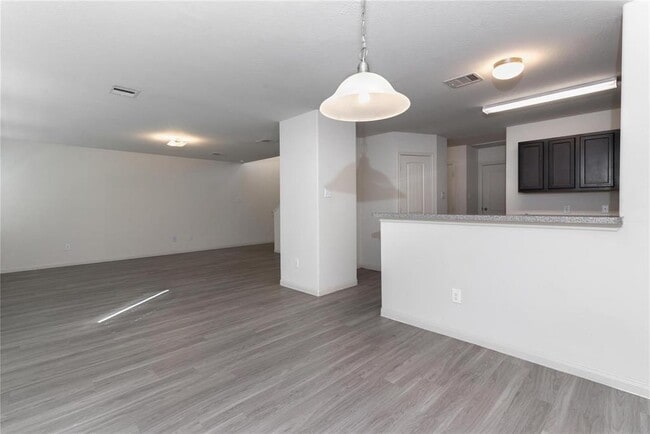 Building Photo - 14703 Jennys Park Pl