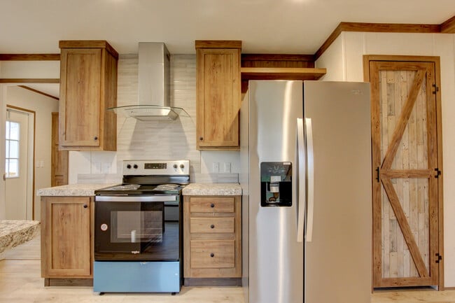 Building Photo - 295 Seays Rd