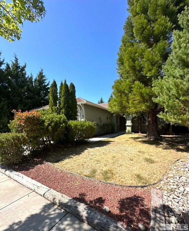 Building Photo - 2662 Pride Dr