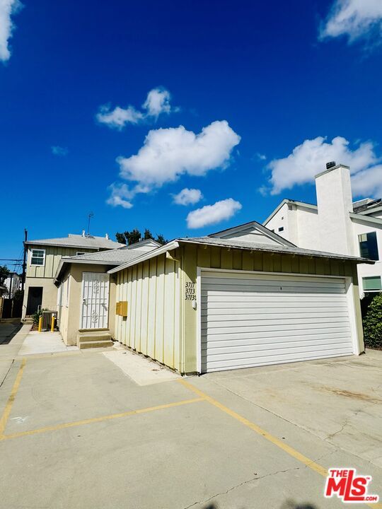 Building Photo - 3713 Selby Ave