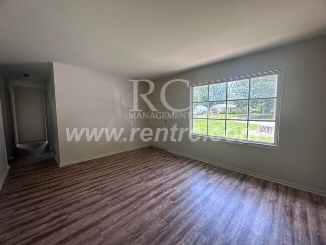 Building Photo - 1213 Giddings-