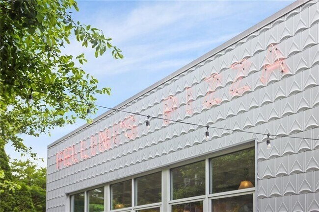 Building Photo - 1672 DeKalb Ave NE