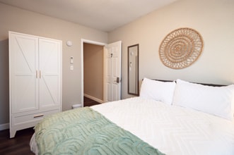 Building Photo - 2700 Terry Dr