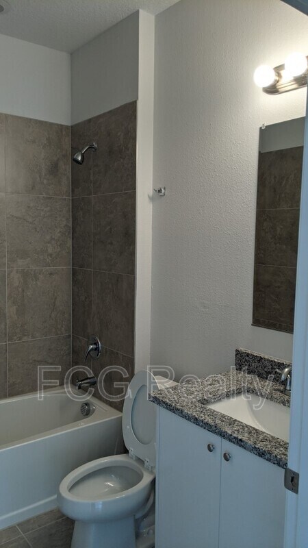 Building Photo - 48 Orchid Ln