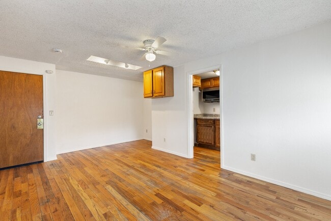 Building Photo - 2529 W Vermijo Ave