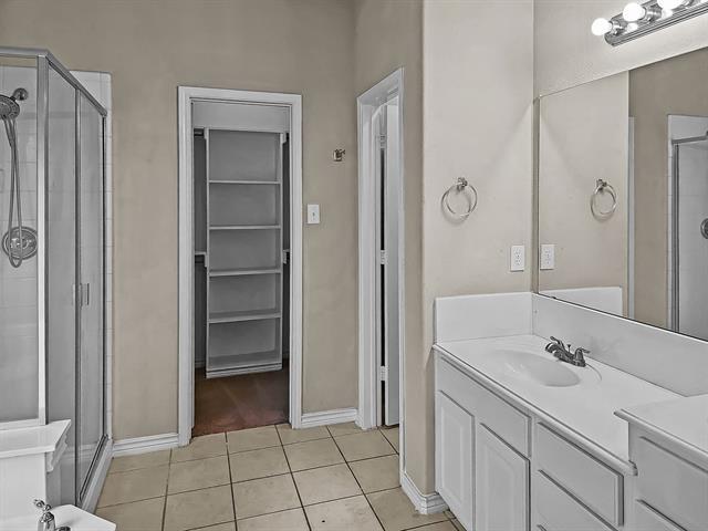 Building Photo - 1609 Lake Tawakoni Dr