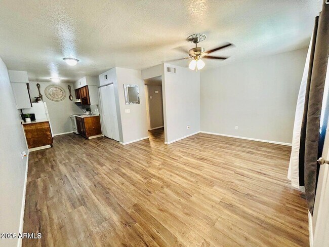 Building Photo - 240 S Doran