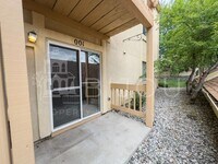 Building Photo - 844 Tenderfoot Hill Rd
