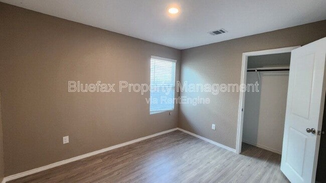 Building Photo - 13869 Llama Pl