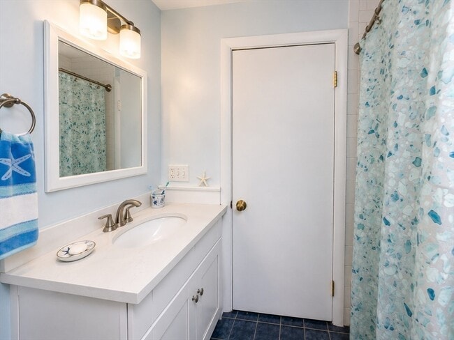 Building Photo - 29 Samoset Ave