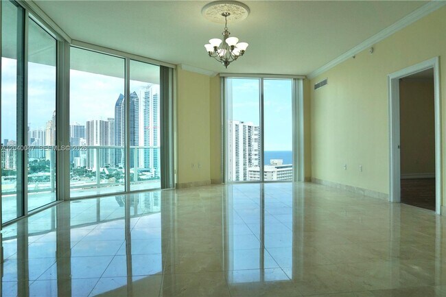 Building Photo - 200 Sunny Isles Blvd