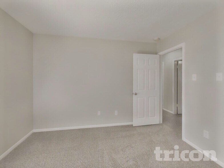 Building Photo - 12134 Quail Creek Dr