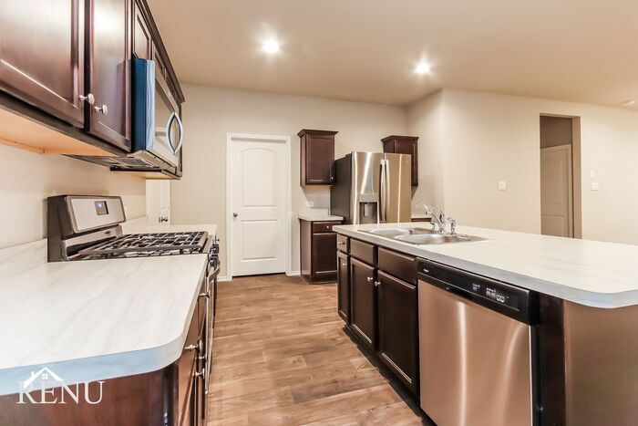 Building Photo - 2407 Heeney Pk Ln