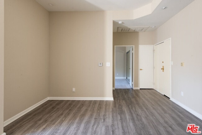 Building Photo - 6140 Monterey Rd