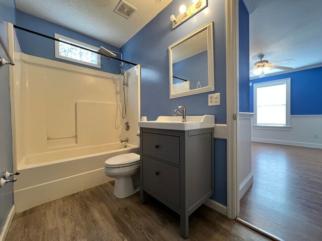 Building Photo - AVAILABLE MID-MARCH 2026! (One Pet Maximum)