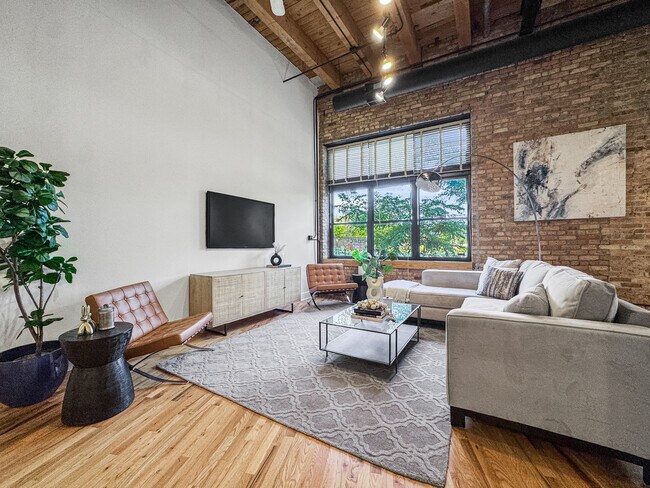Building Photo - 407 N Elizabeth St
