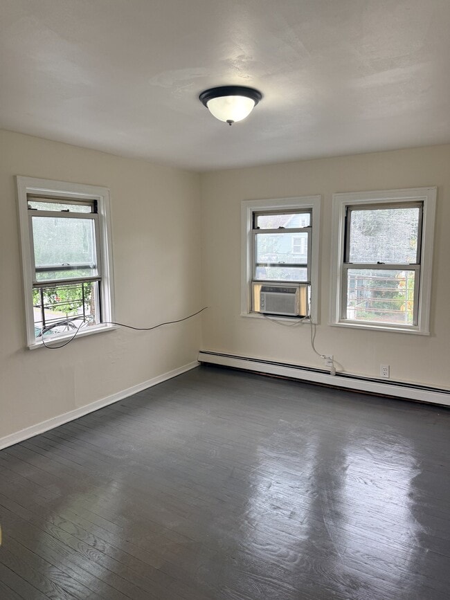 Building Photo - 383 Cary Ave