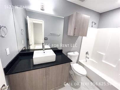 Building Photo - 1421 W Harrison Ave