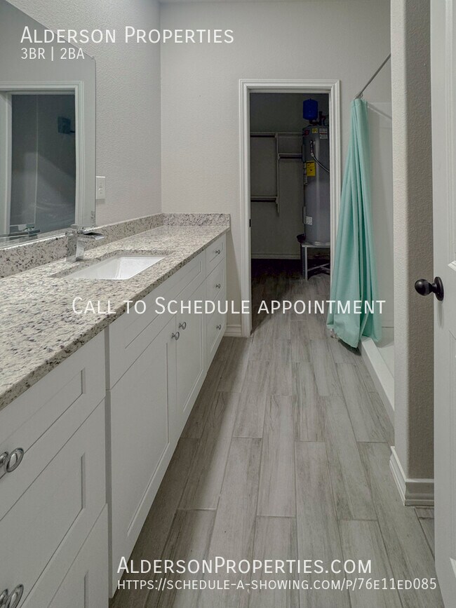 Building Photo - 2410 Golf-