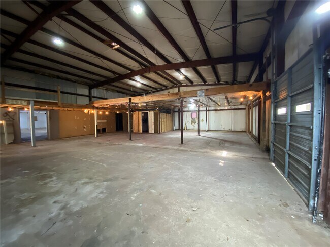 Building Photo - 15540 Willowisp Trail