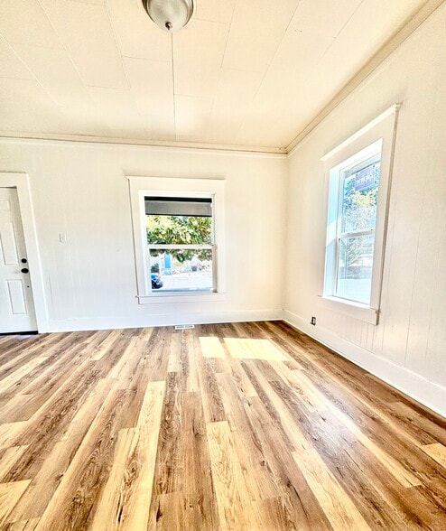 Living room with all windows that open! - 601 J Street