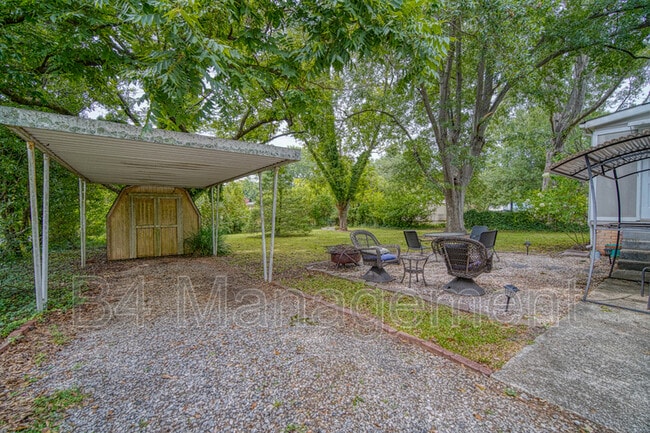 Building Photo - 534 Lucerne Dr