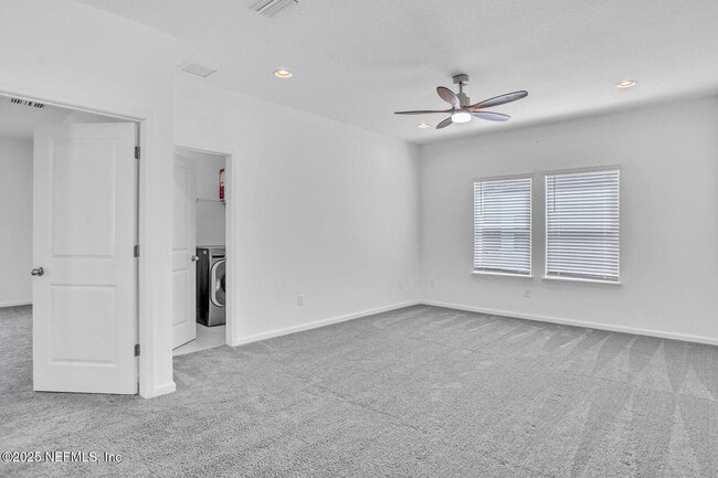 Building Photo - 128 Wineberry Ln
