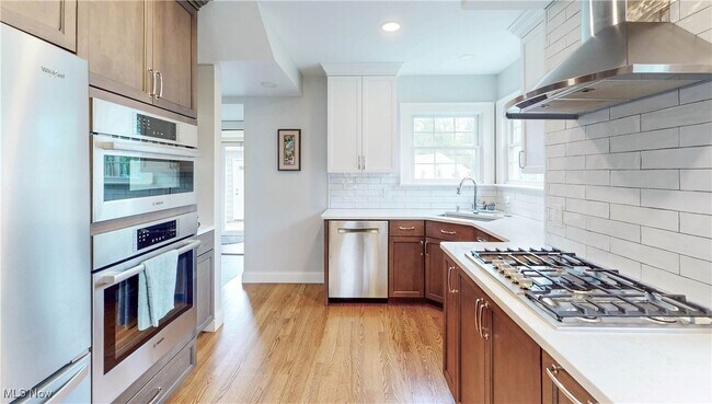 Building Photo - 2616 Traymore Rd