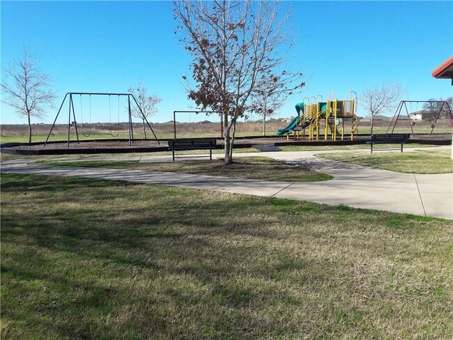 Building Photo - 1553 Twin Cove