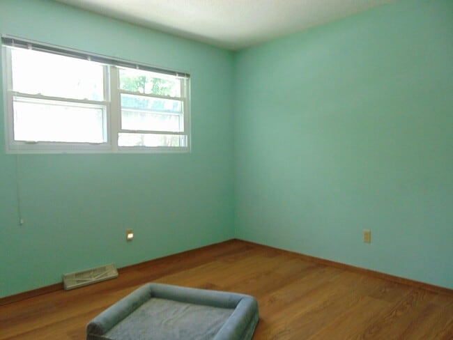 Building Photo - Nice 3 Bed 3 Bath House In University Park...