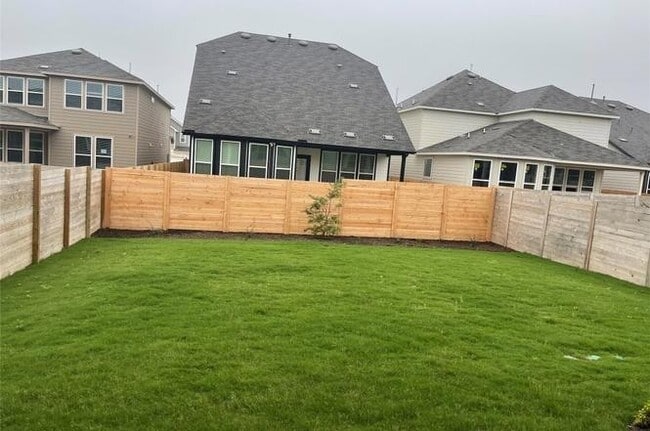 Building Photo - 304 Harbors Ln