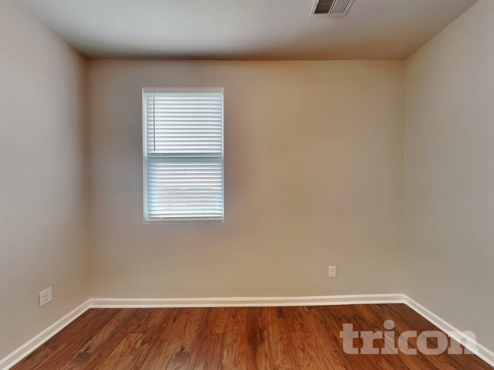 Building Photo - 832 Foxdale Dr