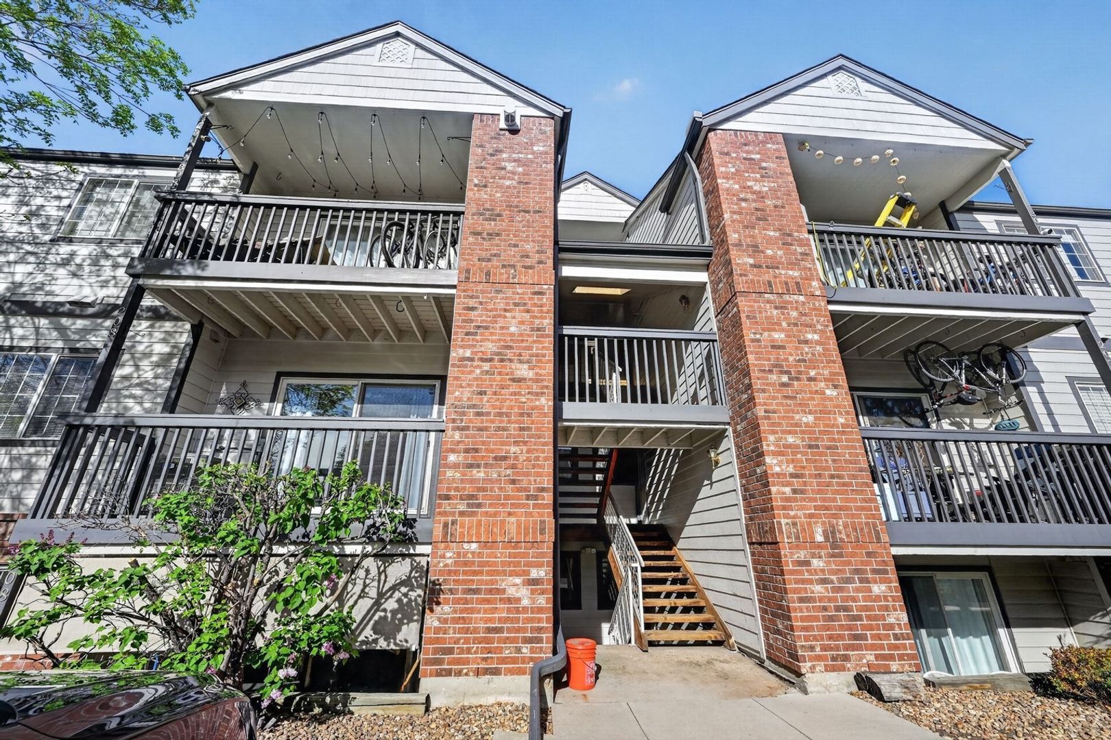 Building Photo - 10784 W 63rd Pl