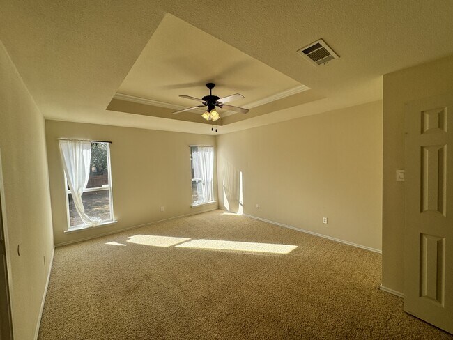Building Photo - 2041 Rain Dance Loop