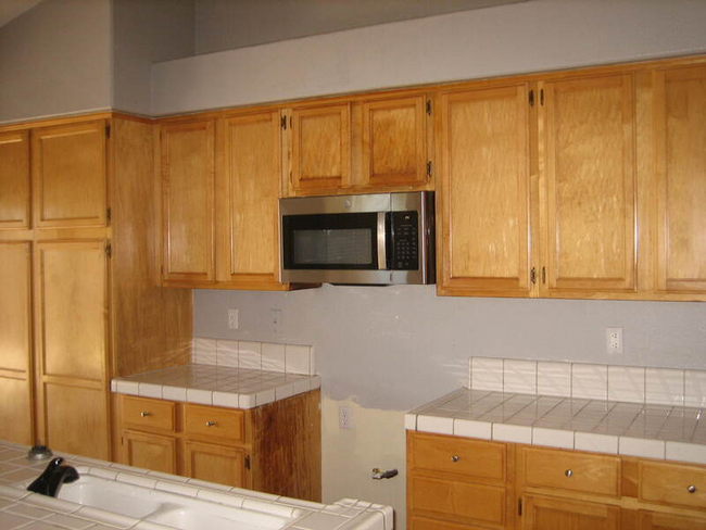 Building Photo - 36764 Dove Springs Dr