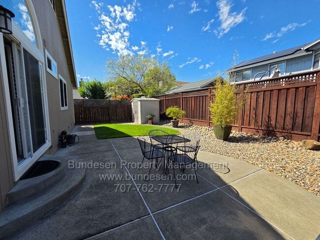 Building Photo - 1388 Miramonte Pl