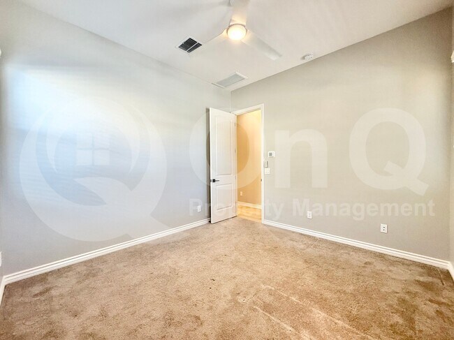 Building Photo - 22903 E Thornton Rd