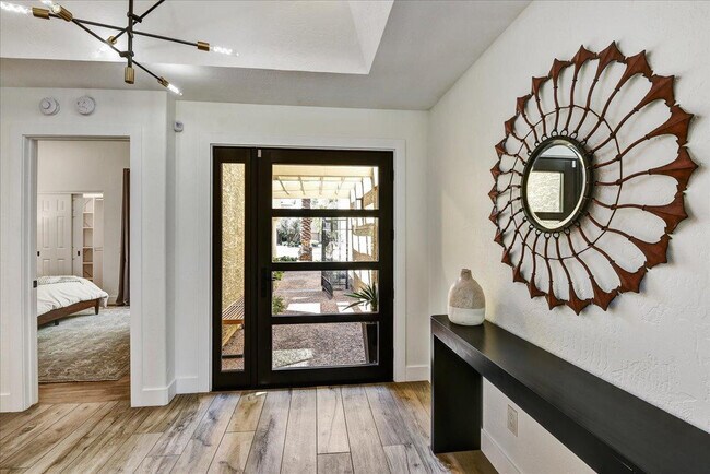 Building Photo - 4830 N 65th St