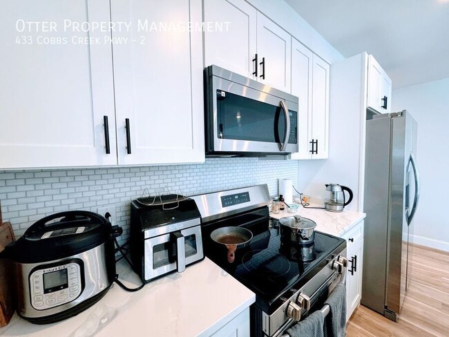 Building Photo - 433 Cobbs Creek Pkwy