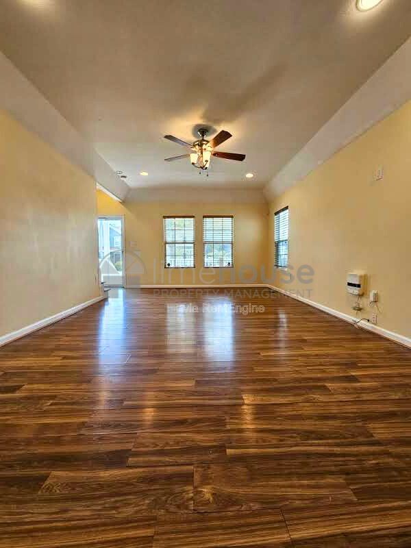 Building Photo - 1408 Colon Ave