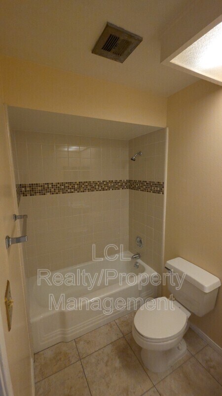 Building Photo - 26808 Augusta Dr