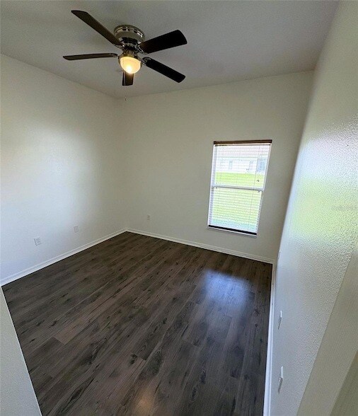 Building Photo - 3637 Weatherfield Dr