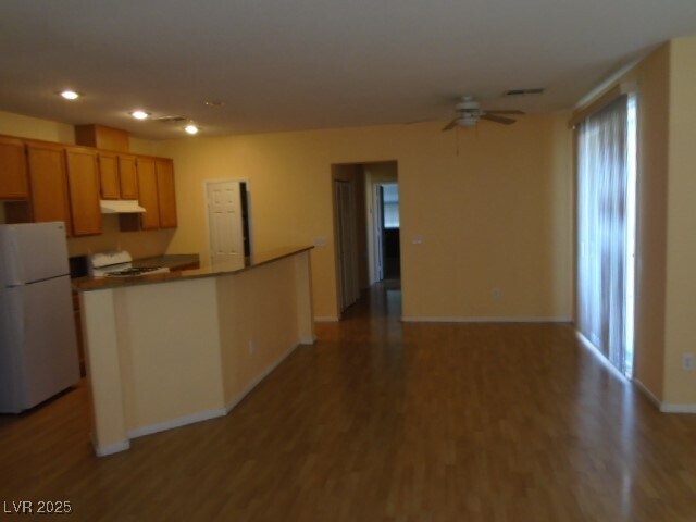 Building Photo - 3913 Sweet Pine St