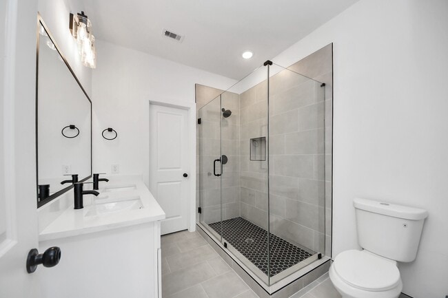 Building Photo - 2708 Bostic St