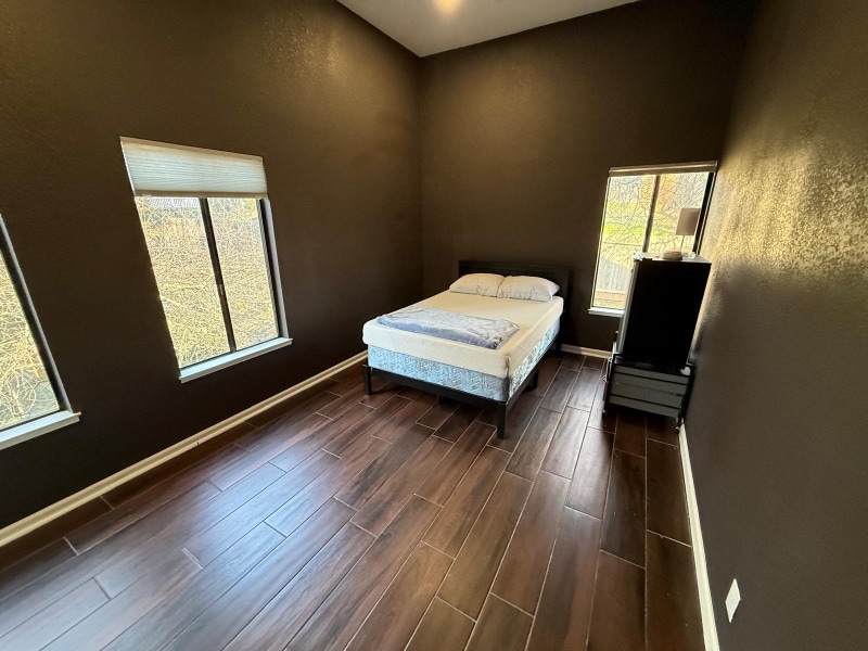 Building Photo - 9487 Dalton Way