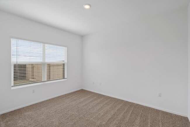 Building Photo - 7229 Spotted Leaf Wy