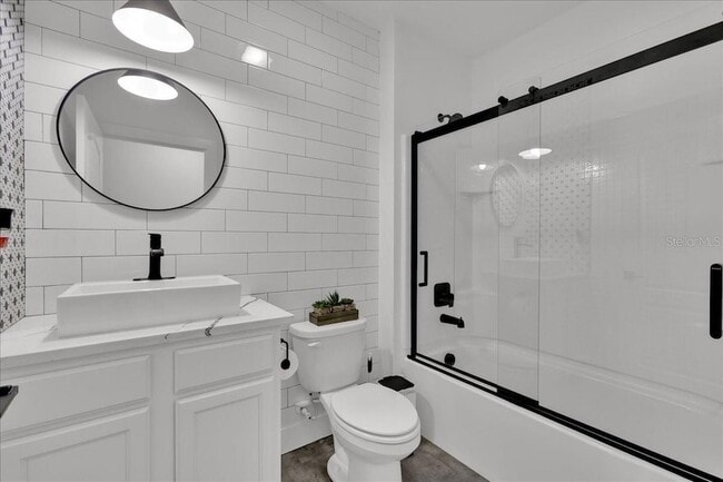 Building Photo - 6763 Grace Hammock Rd